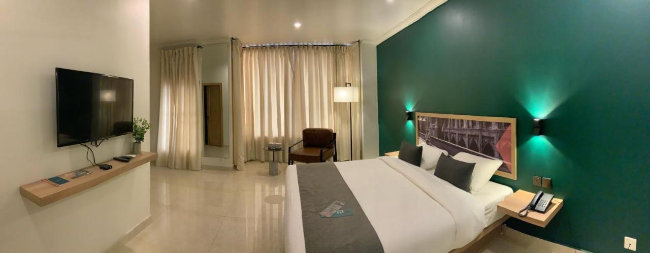 Lokal Rooms X Gulberg Lahore Exteriér fotografie